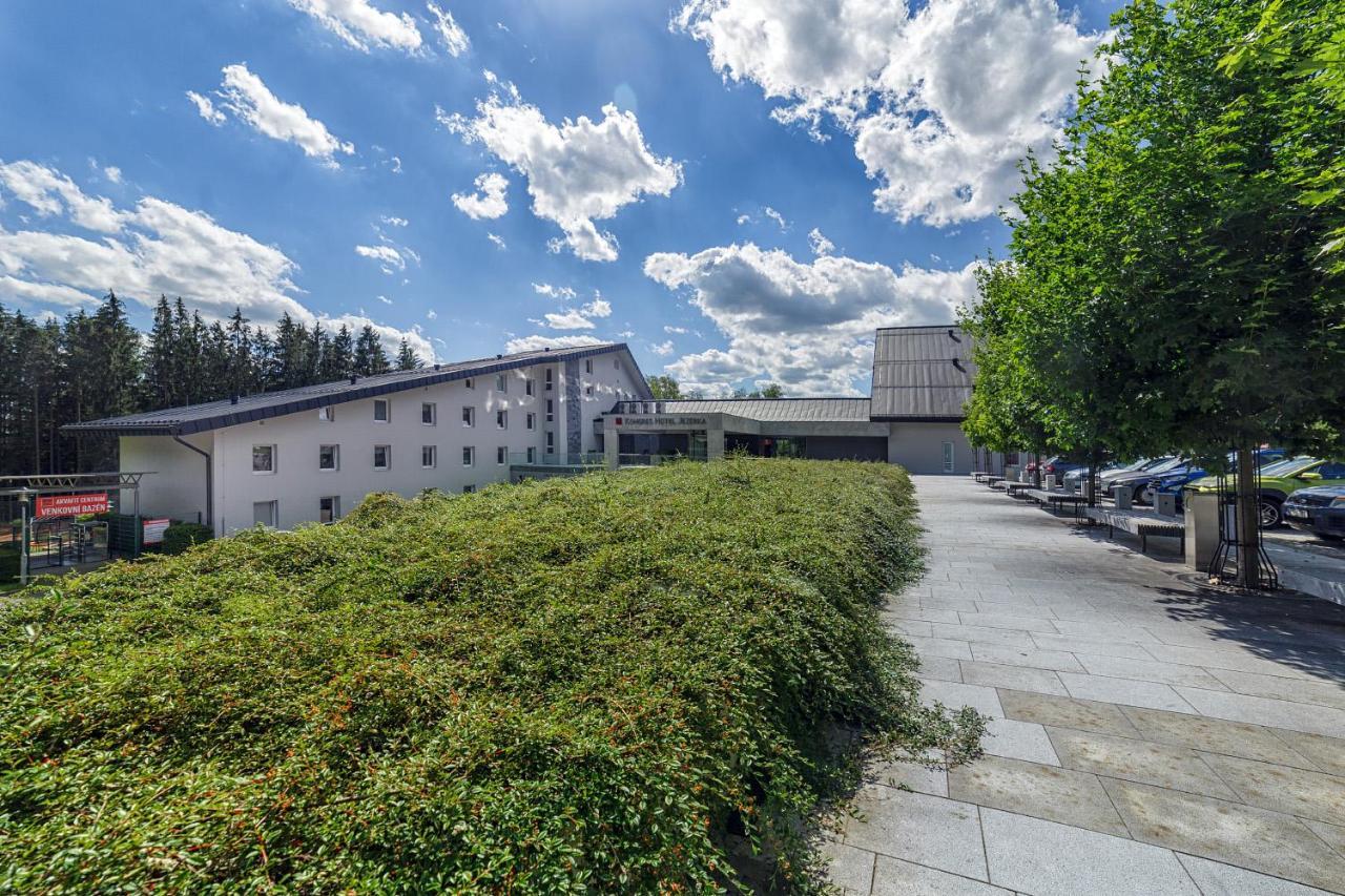 Hotel Jezerka Seč Exterior foto
